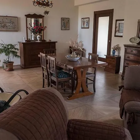 Villa Josie Homestay szállás